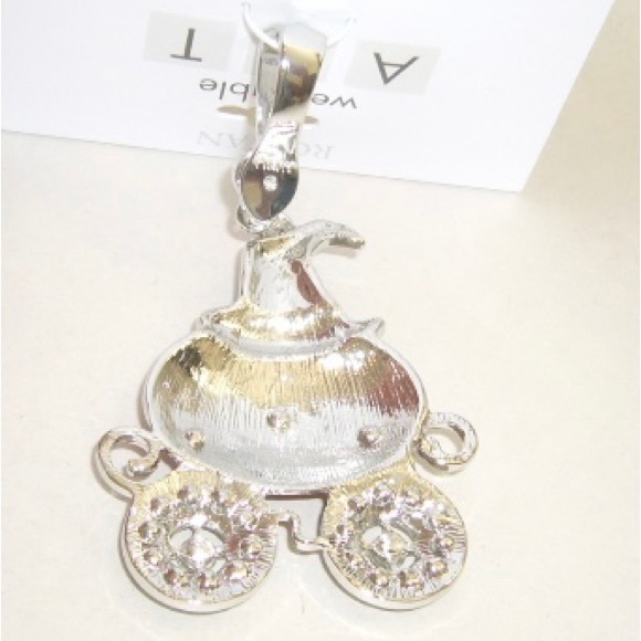 🔥Flash Sale: Wearable Art Silvertone Pumpkin Enhancer - Picture 3 of 3